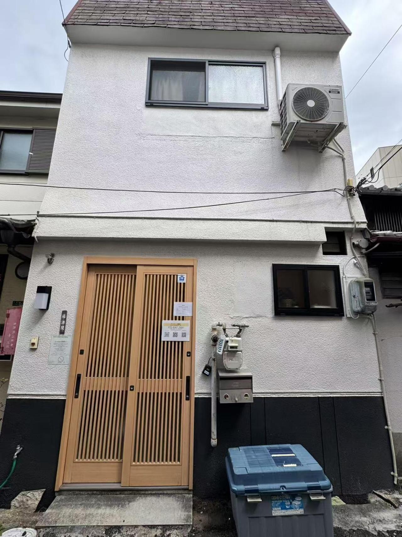 山house中津 最大10人 中津駅まで徒歩6分 梅田まで電車4分行ける！　 大阪